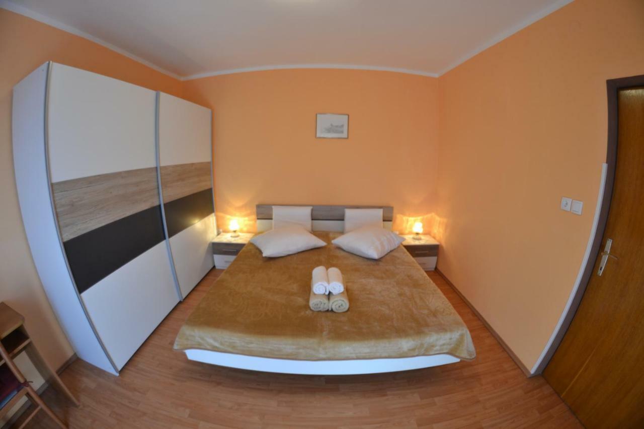 Apartman Jadranka Palit エクステリア 写真