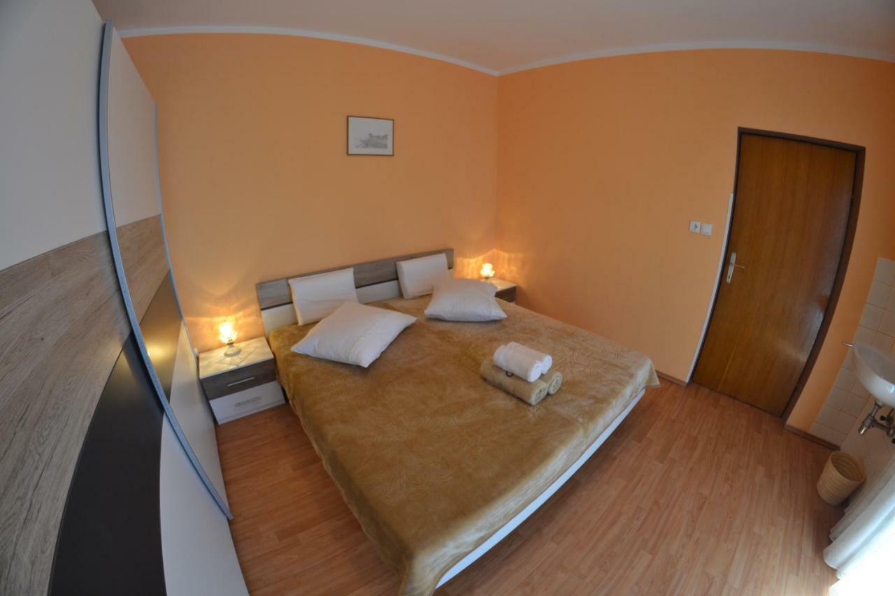 Apartman Jadranka Palit エクステリア 写真