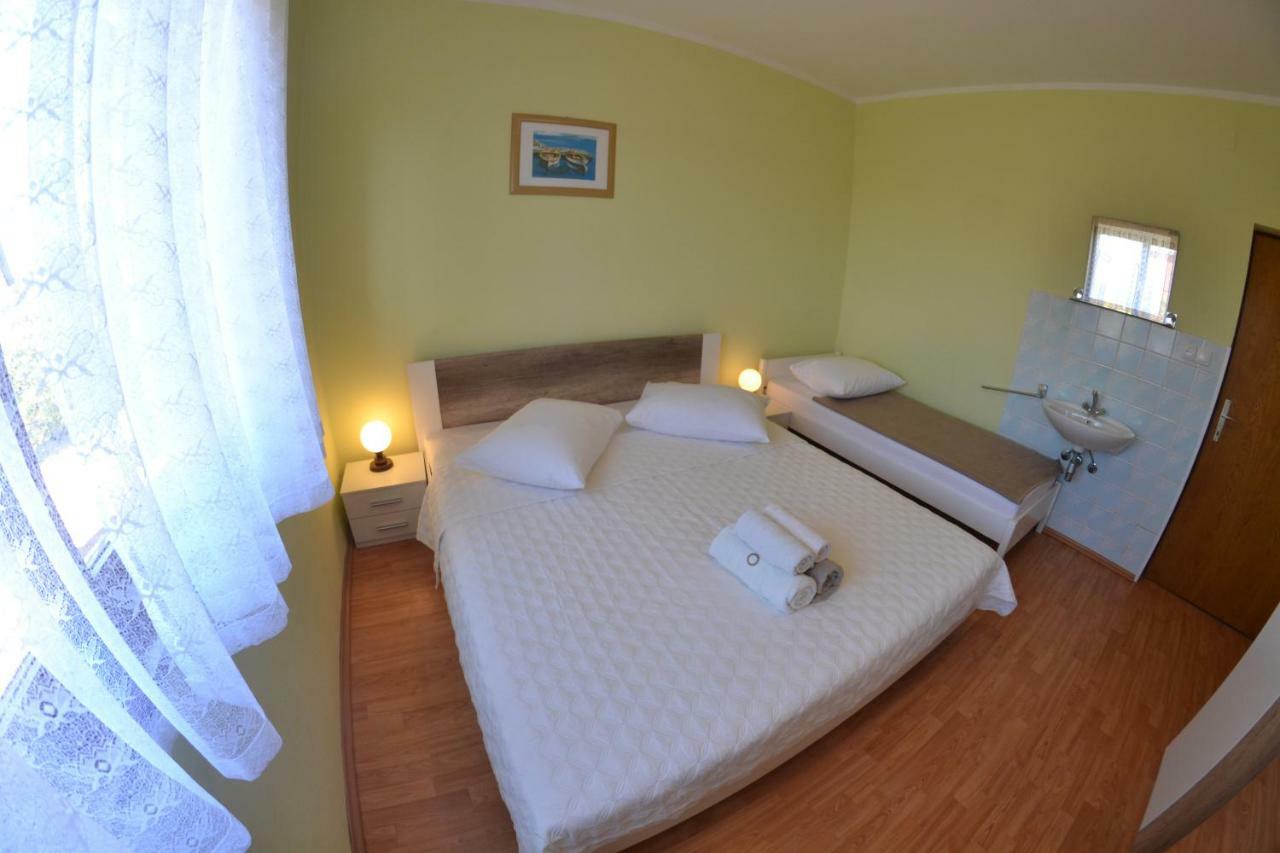 Apartman Jadranka Palit エクステリア 写真