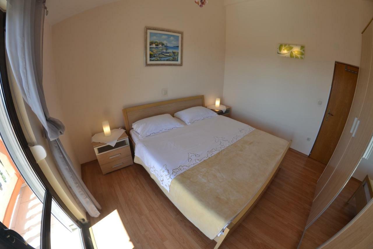 Apartman Jadranka Palit エクステリア 写真